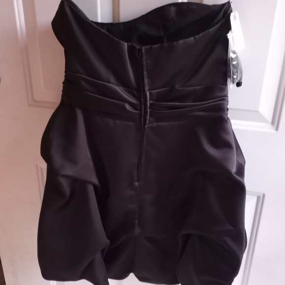 NWT Strapless David's Bridal Dress - Picture 3 of 6